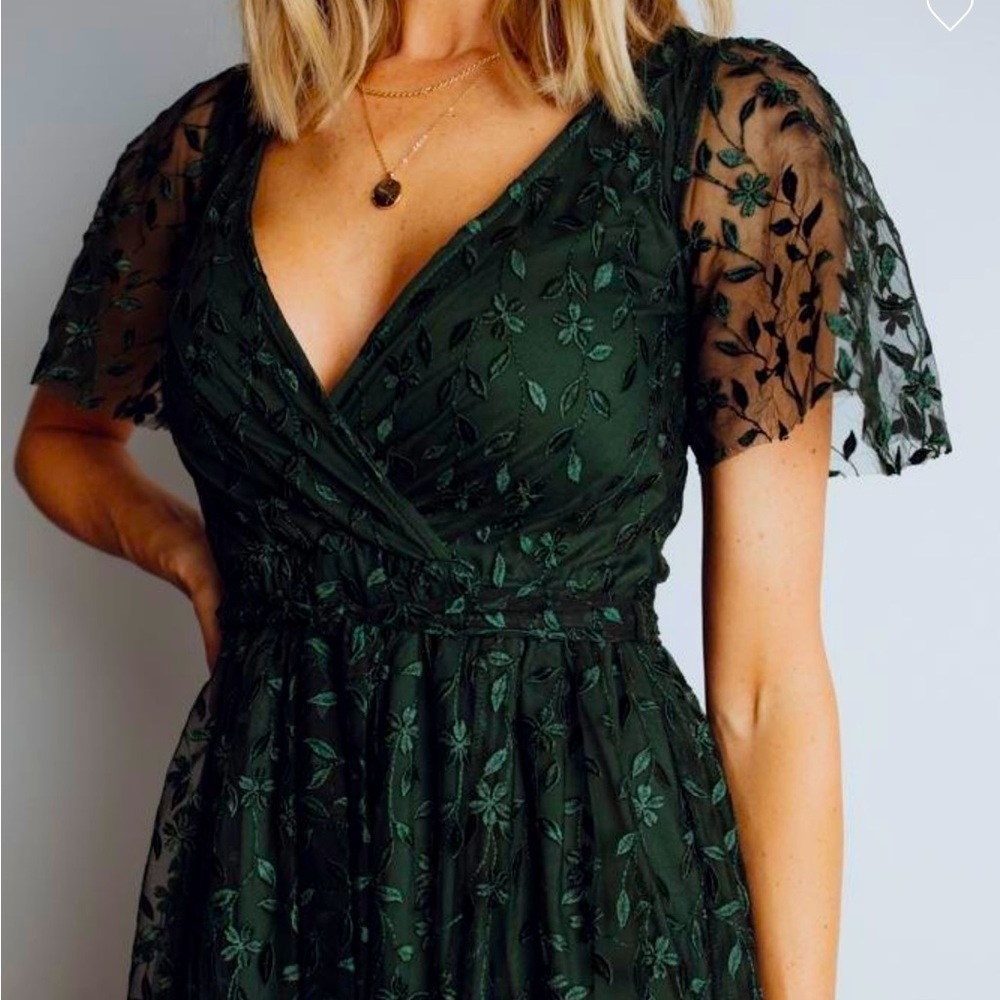 Gorgeous Baltic Born Marseille Embossed Maxi Dress - Size Medium